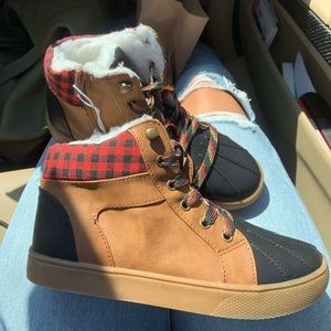 NWT Cat & Jack Kids Boots